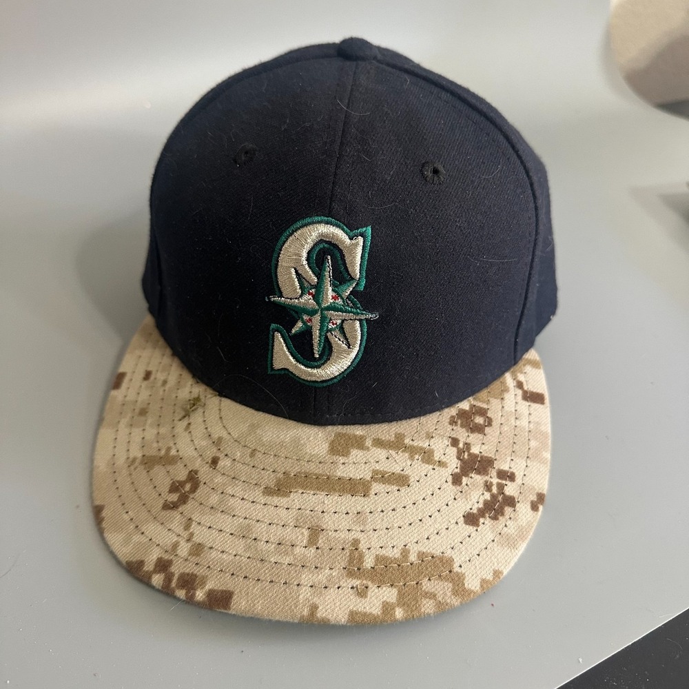 New Era 59FIFTY Seattle Mariners Hat Navy Digital‎ Desert Camo Brim Fitted Cap